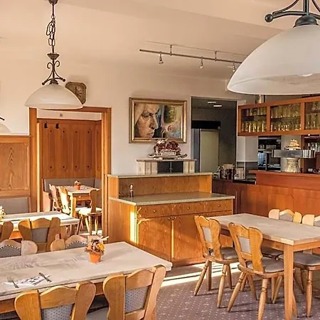 מלון Hotel-restaurant Kelter 2*